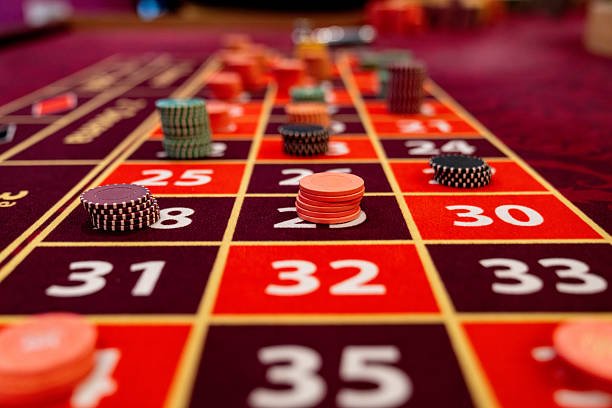 lmtoto MLBB guide page with casino and esports notes